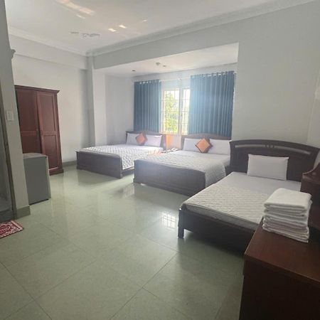 Khach San Thanh Hong Hô Chi Minh-Ville Extérieur photo