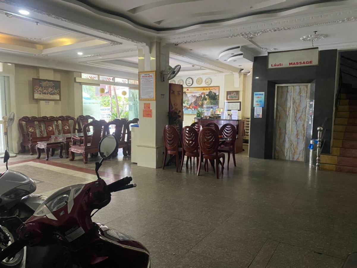 Khach San Thanh Hong Hô Chi Minh-Ville Extérieur photo
