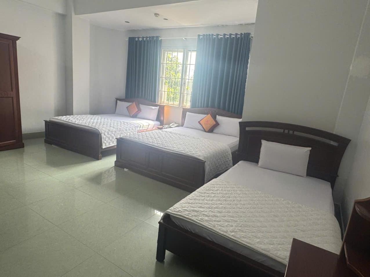 Khach San Thanh Hong Hô Chi Minh-Ville Extérieur photo