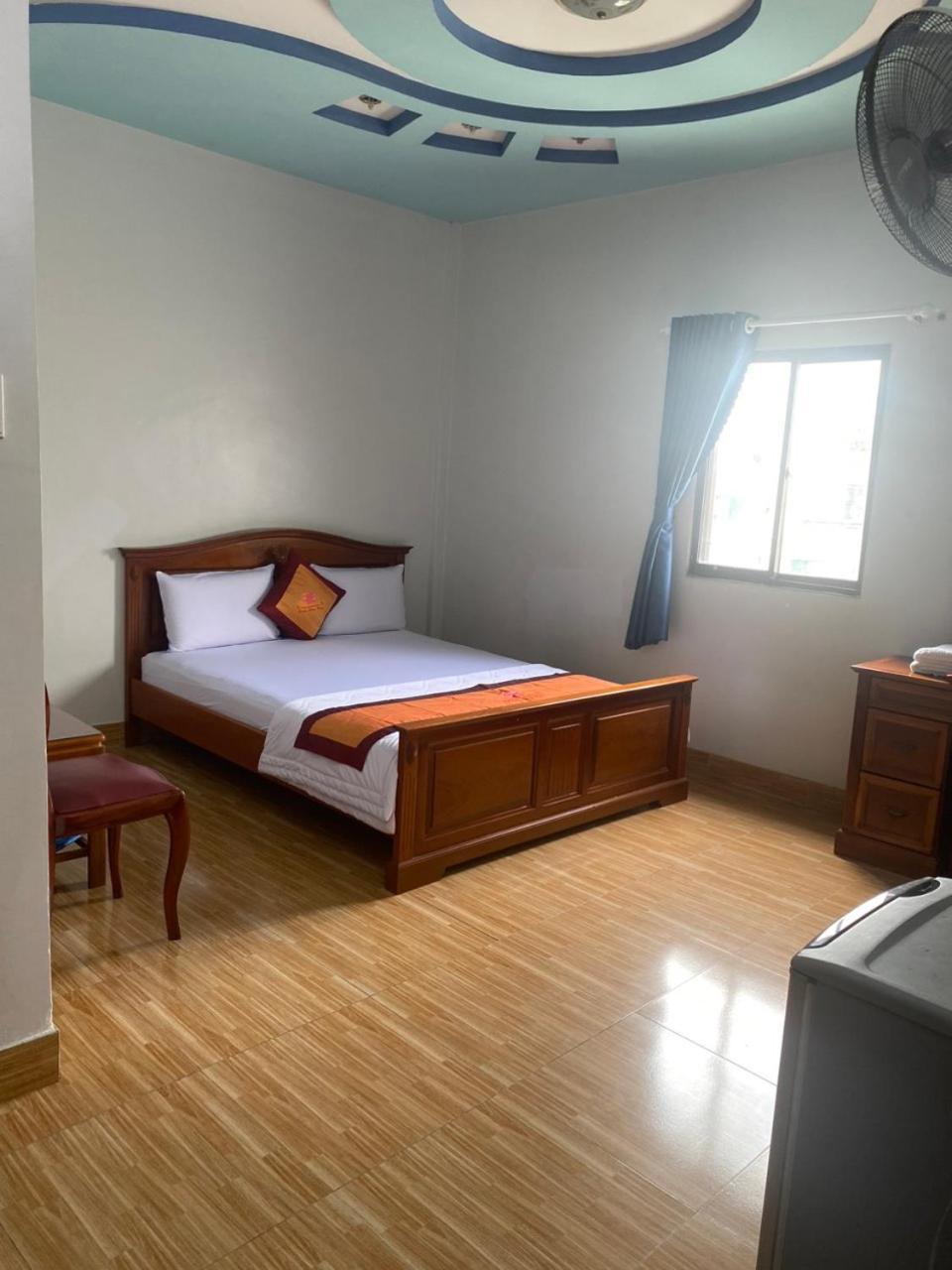 Khach San Thanh Hong Hô Chi Minh-Ville Extérieur photo